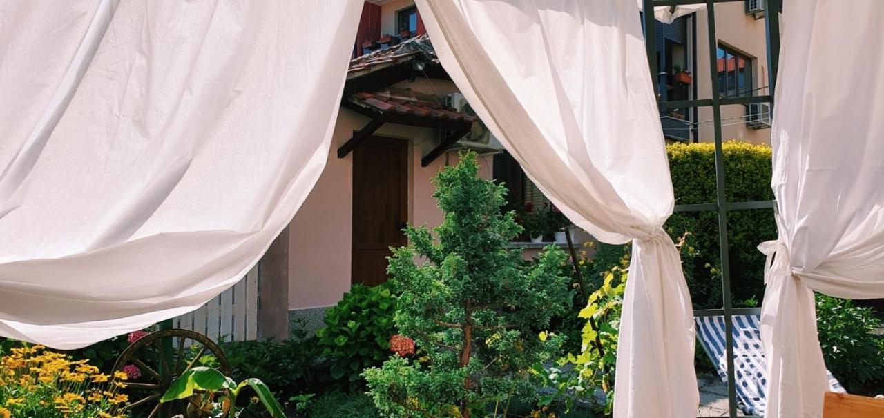 布尔加斯Cute Little House With A White Picket Fence别墅 外观 照片